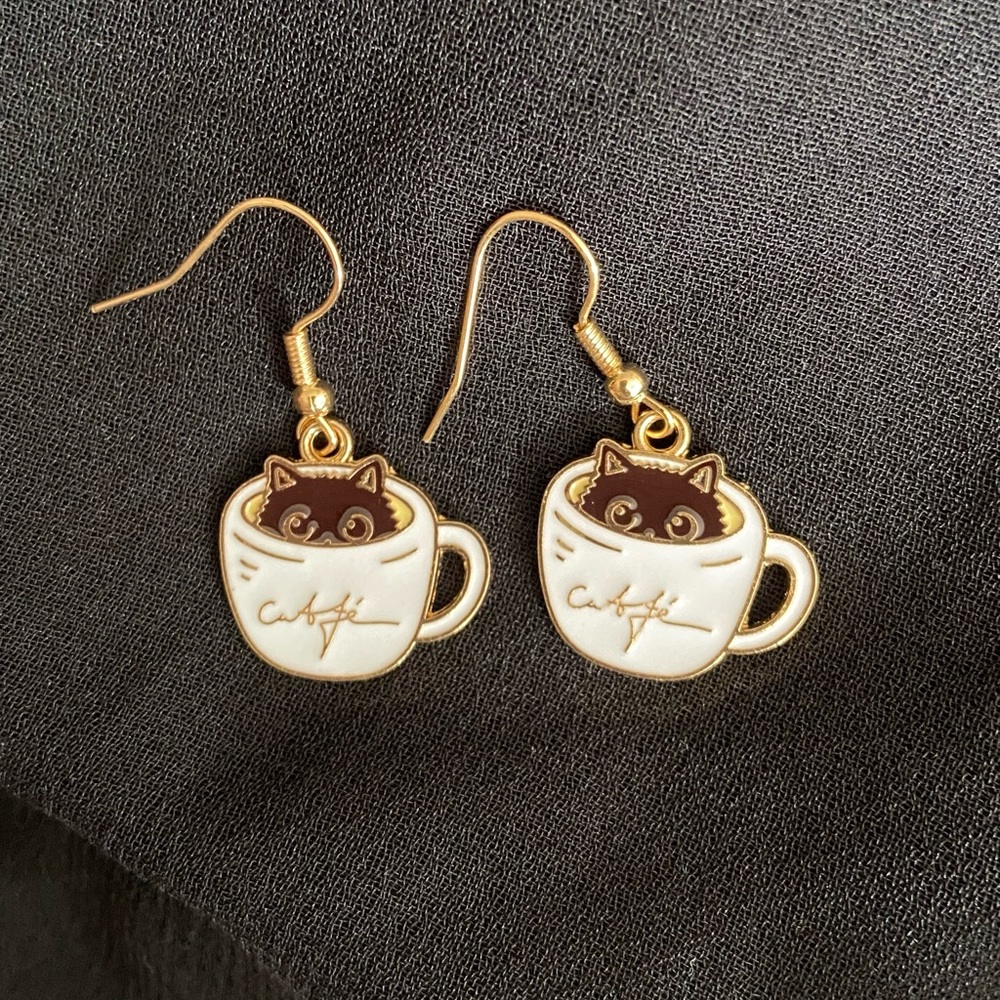 NEW Teacup Cat Drop Earrings
